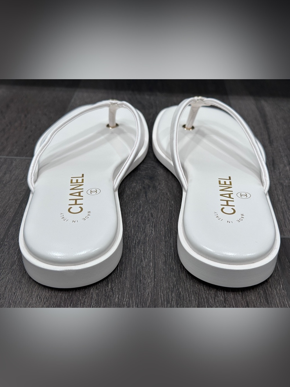 2026 CHANEL IVORY MILKY WHITE leather GOLD CC Logo FLIP FLOP Slides Sandals 36.5 - Picture 13 of 16